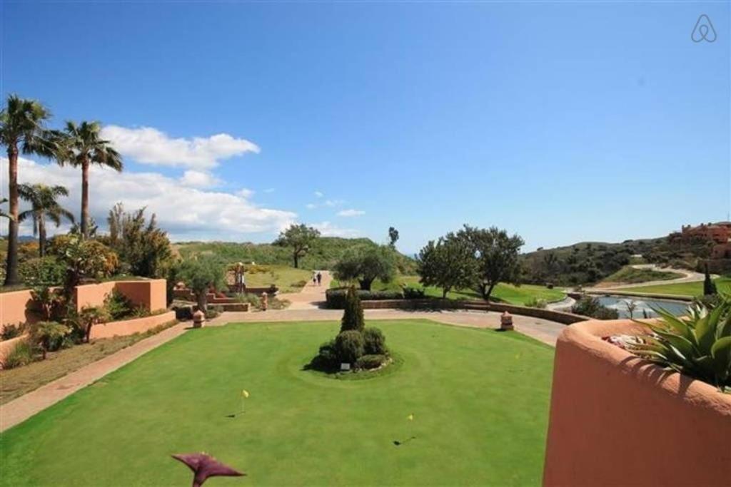 Luxury Apartment With Sea Views, Golf, Gym, Spa, 7 Pools Ojén Buitenkant foto